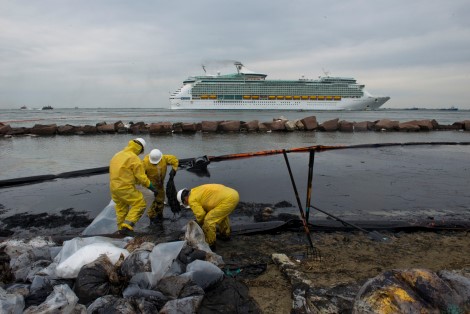 Texas City Y Oil Spill - National Response Corporation